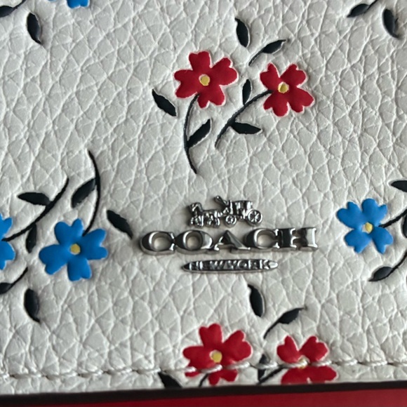 NEW COACH Key holder,Coach White Floral Key & Card Holder - Picture 8 of 9